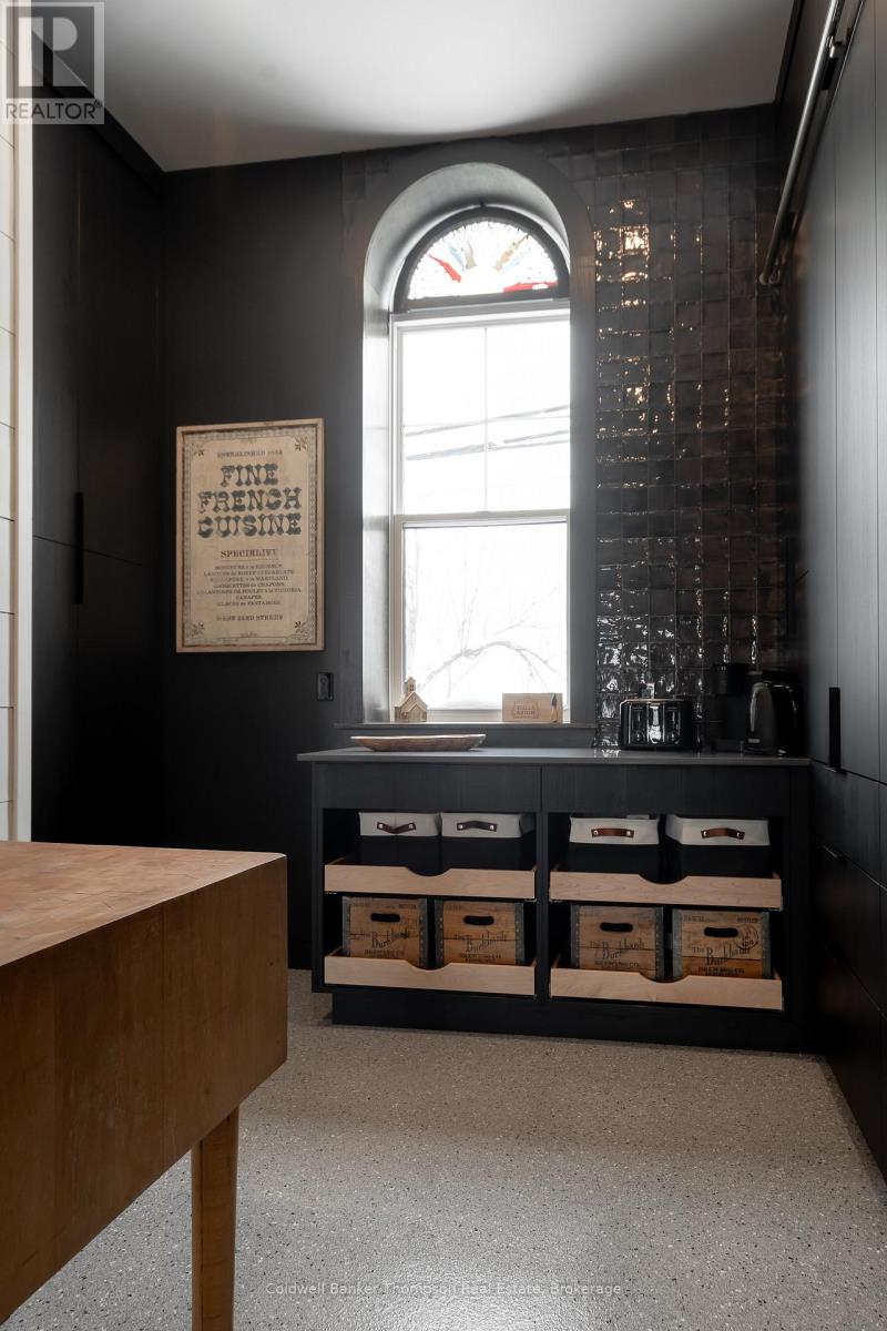 164 Ontario Street, Burk's Falls, Ontario P0A 1C0 - Photo 11 - X12791742