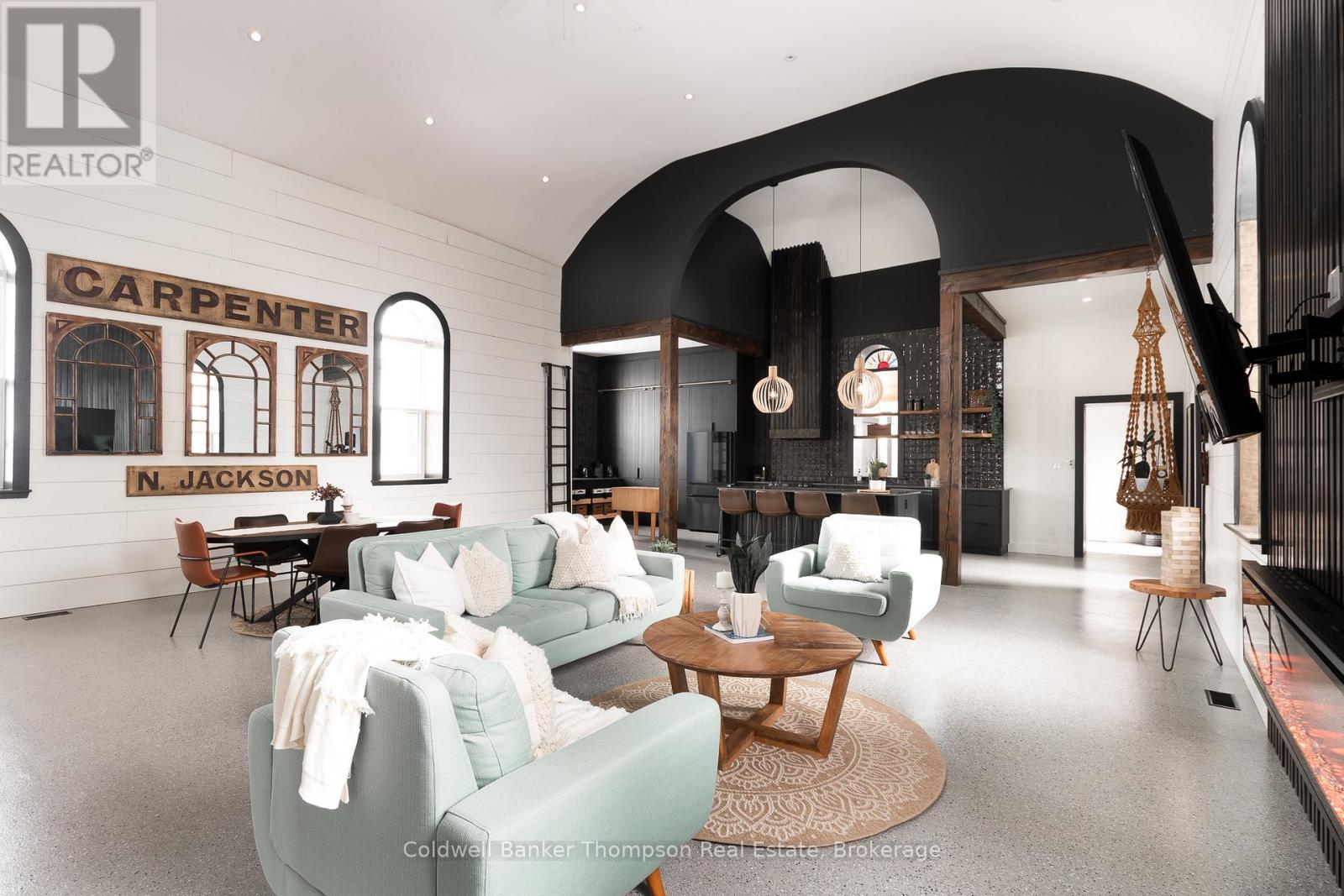 164 Ontario Street, Burk's Falls, Ontario P0A 1C0 - Photo 3 - X12791742