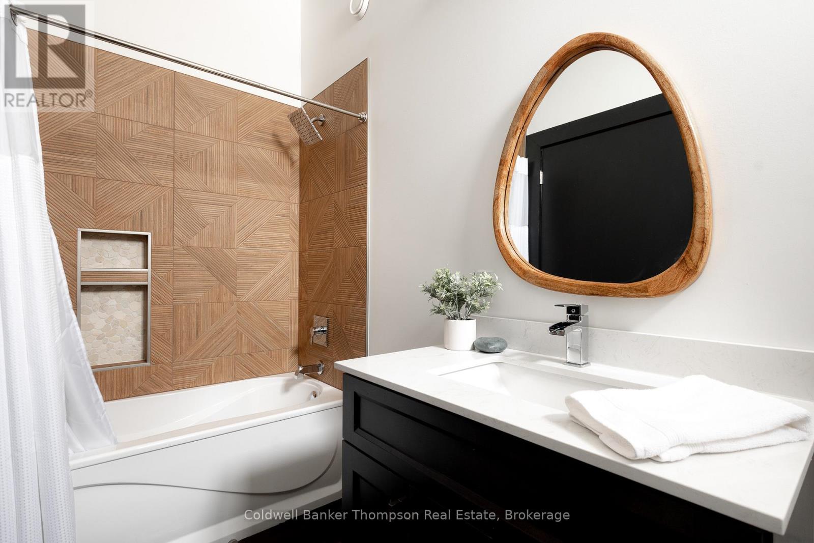 164 Ontario Street, Burk's Falls, Ontario P0A 1C0 - Photo 36 - X12791742