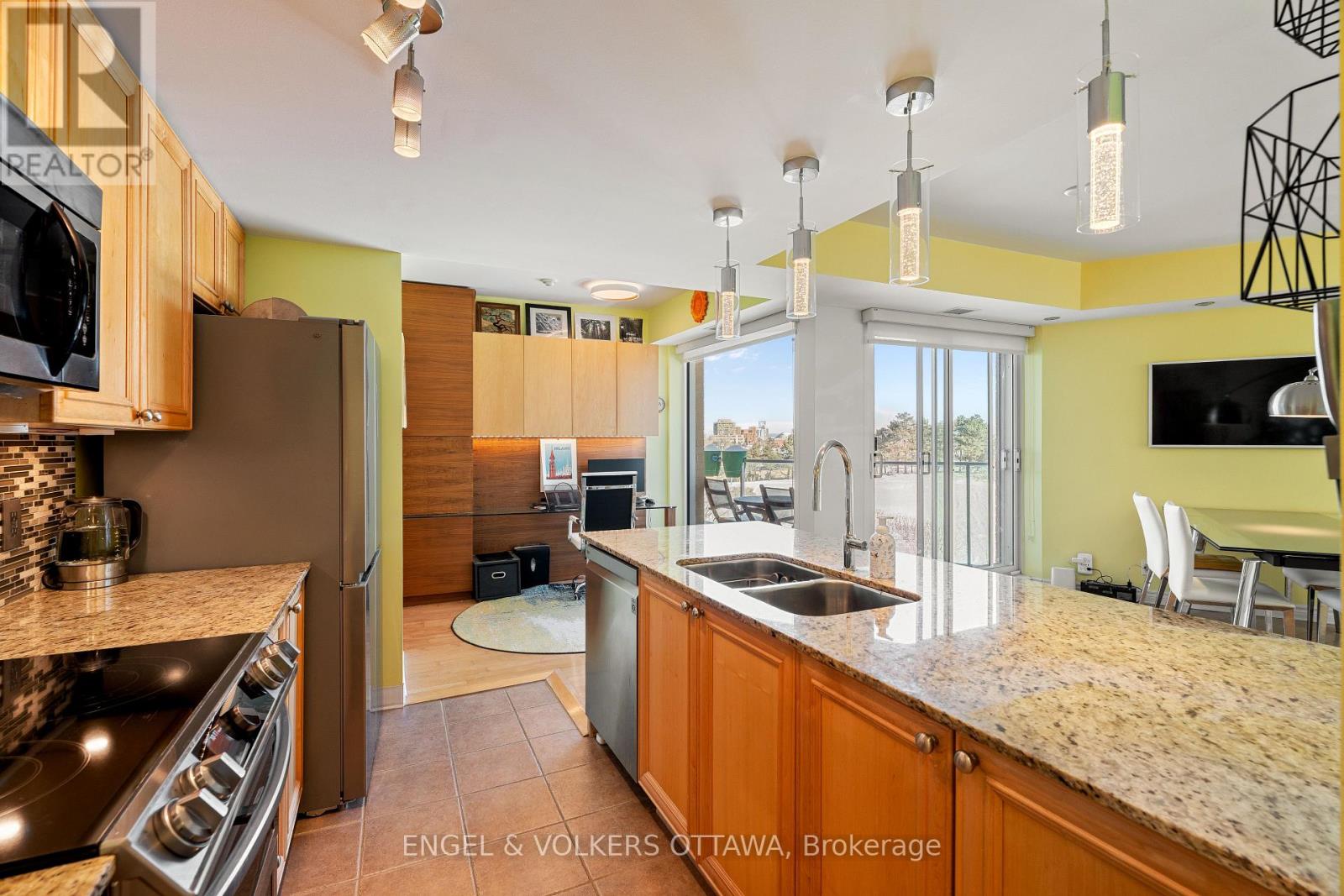 405 - 200 Lett Street, Ottawa, Ontario  K1R 0A7 - Photo 14 - X12791728