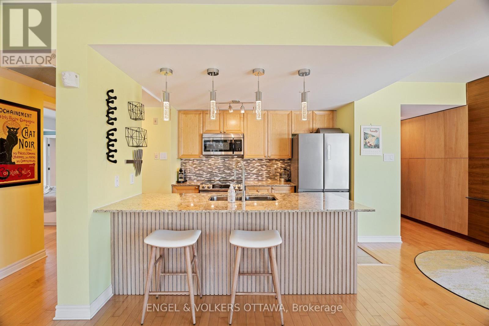 405 - 200 Lett Street, Ottawa, Ontario  K1R 0A7 - Photo 8 - X12791728