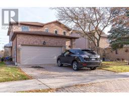 28 UPLAND DRIVE, Whitby, Ontario