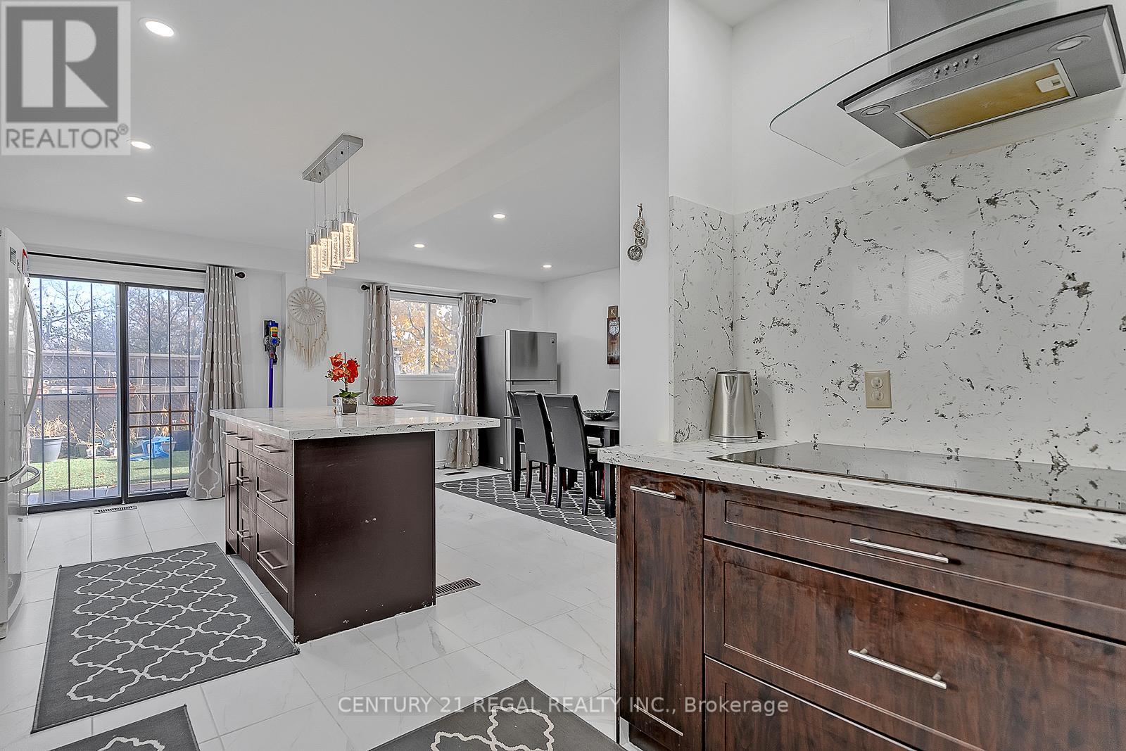 28 Upland Drive, Whitby, Ontario  L1N 8H8 - Photo 18 - E12762882