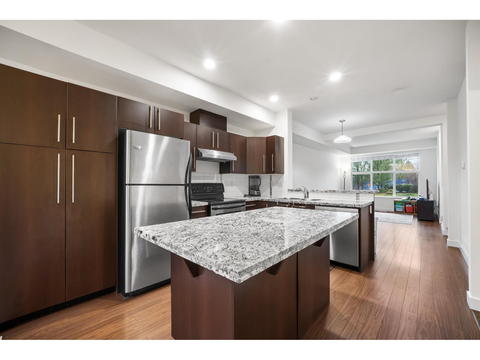 29 18199 70 AVENUE, surrey, British Columbia