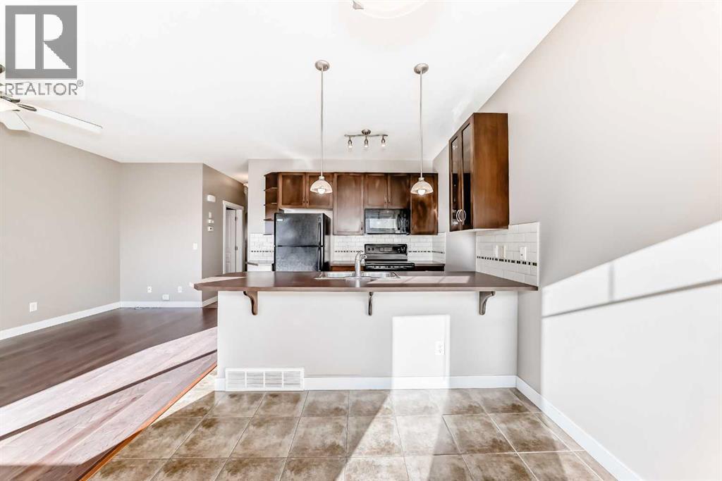 33 Cimarron Vista Gardens, Okotoks, Alberta  T1S 0G2 - Photo 8 - A2263043