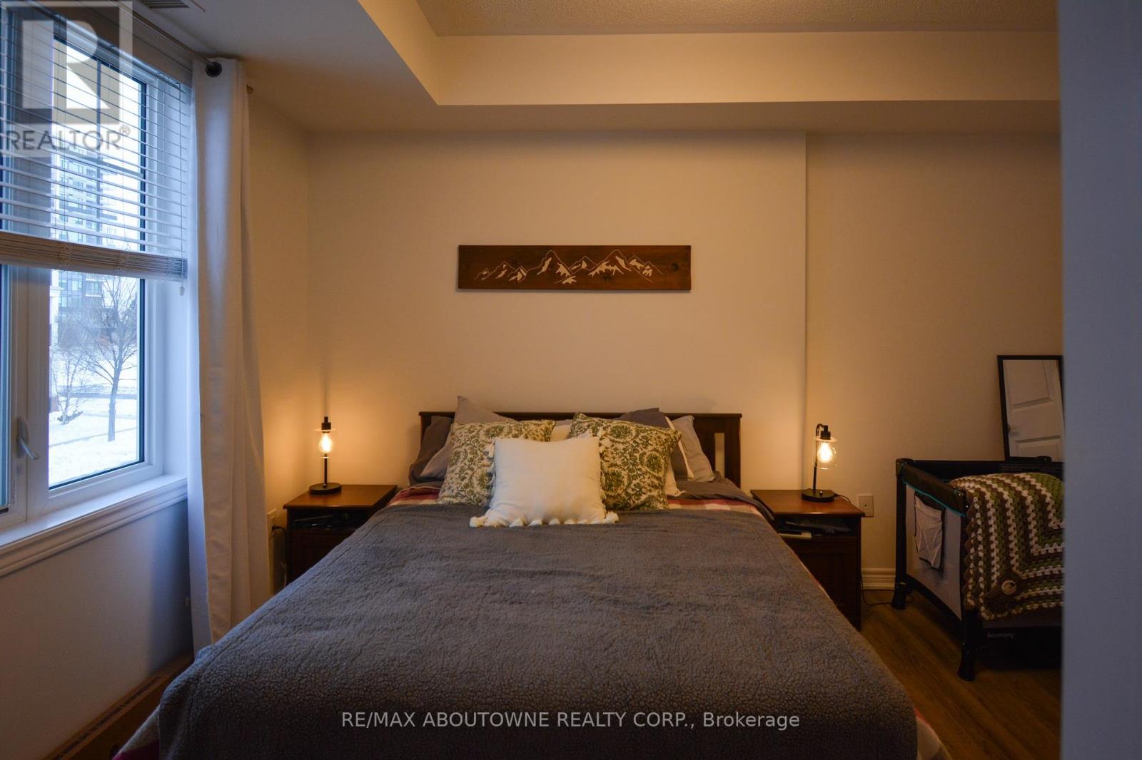 205 - 272 Georgian Drive, Oakville, Ontario  L6H 0K4 - Photo 23 - W12791726