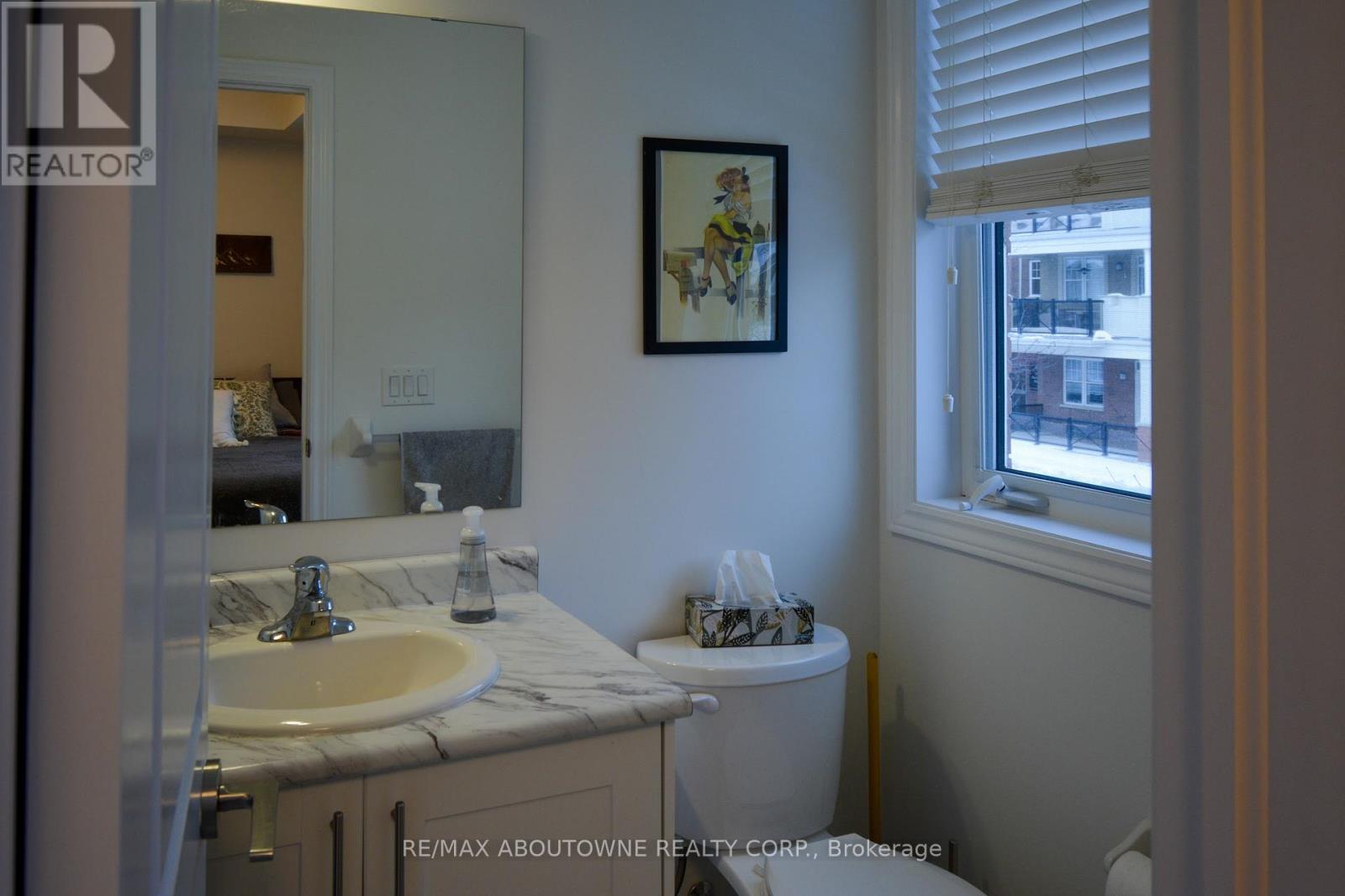 205 - 272 Georgian Drive, Oakville, Ontario  L6H 0K4 - Photo 24 - W12791726