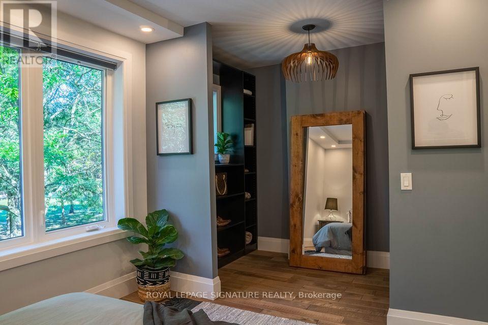 2nd Floor - 166 Oakmount Road, Toronto, Ontario  M6P 2M9 - Photo 10 - W12791734