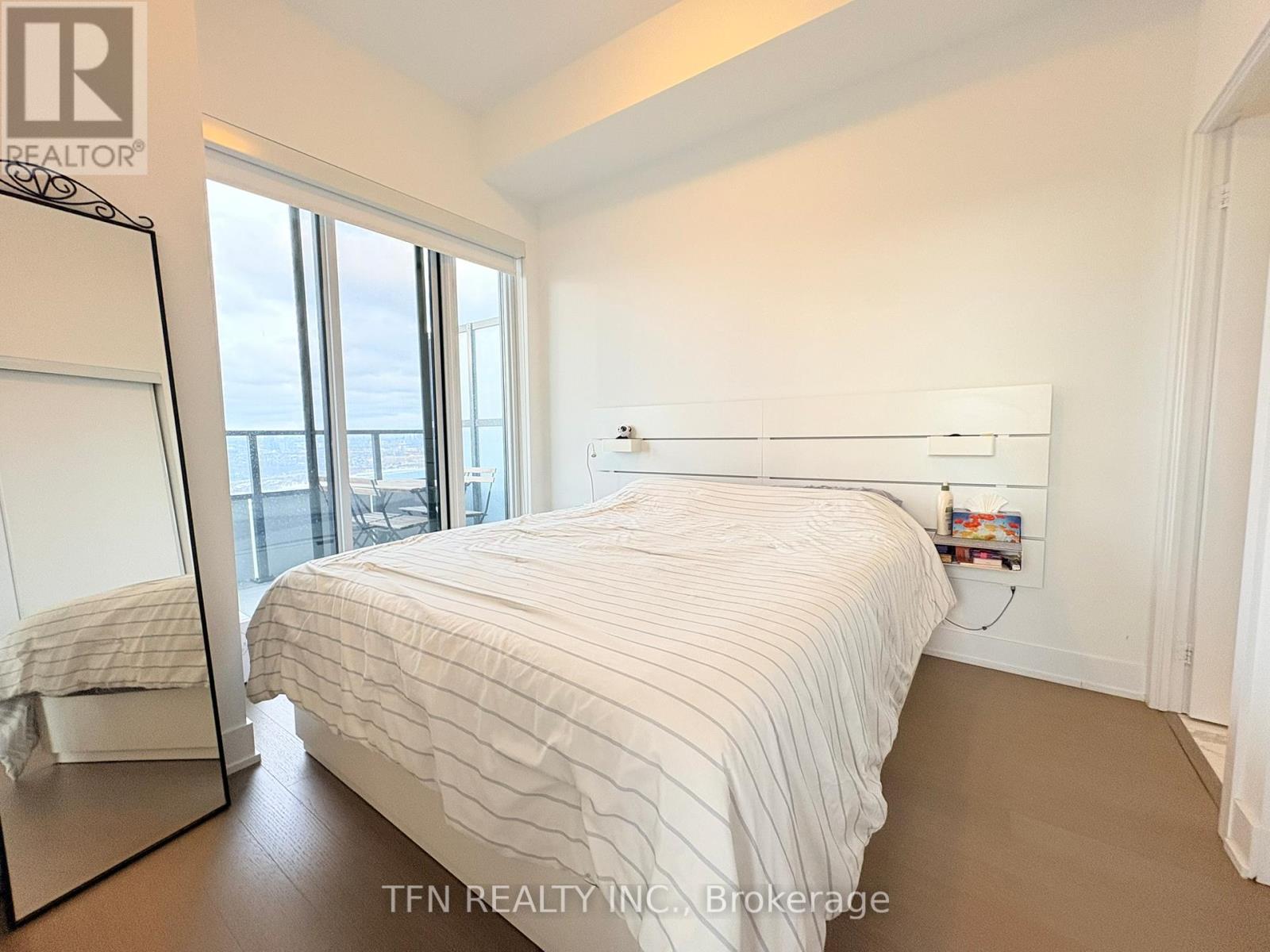 4703 - 20 Shore Breeze Drive, Toronto, Ontario  M8V 0C7 - Photo 7 - W12791738