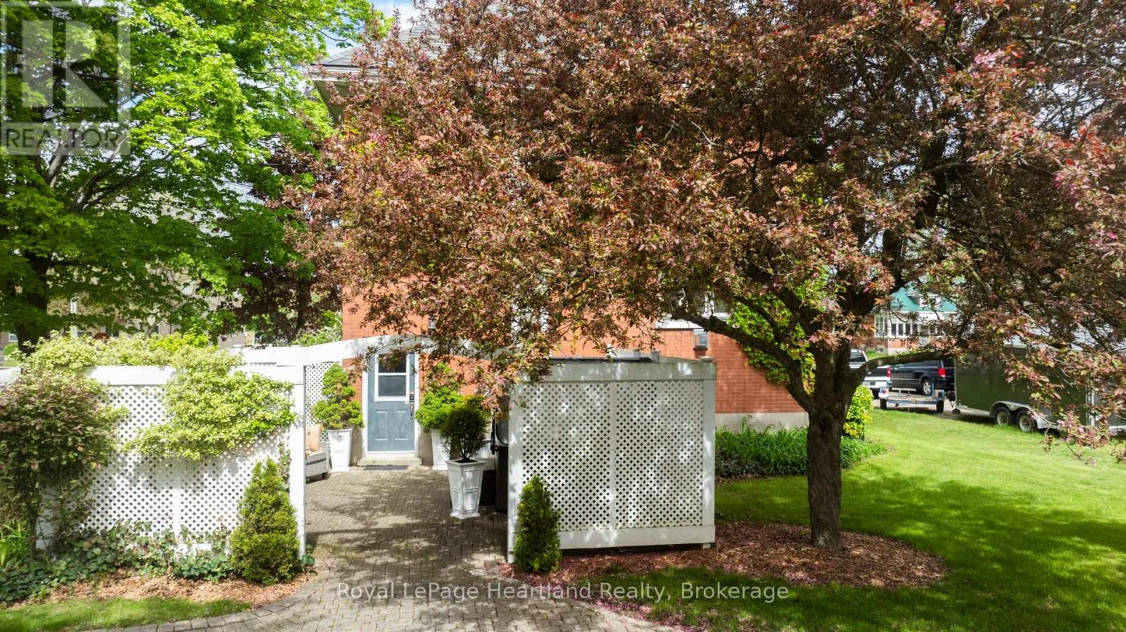 202 Mcconnell Street, North Huron, Ontario  N0M 1H0 - Photo 37 - X12791756