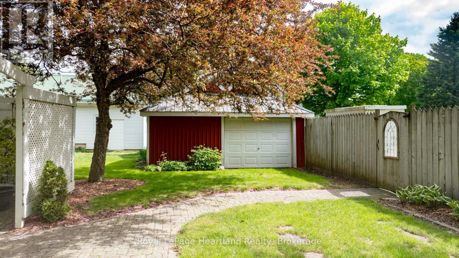 202 Mcconnell Street, North Huron, Ontario  N0M 1H0 - Photo 38 - X12791756