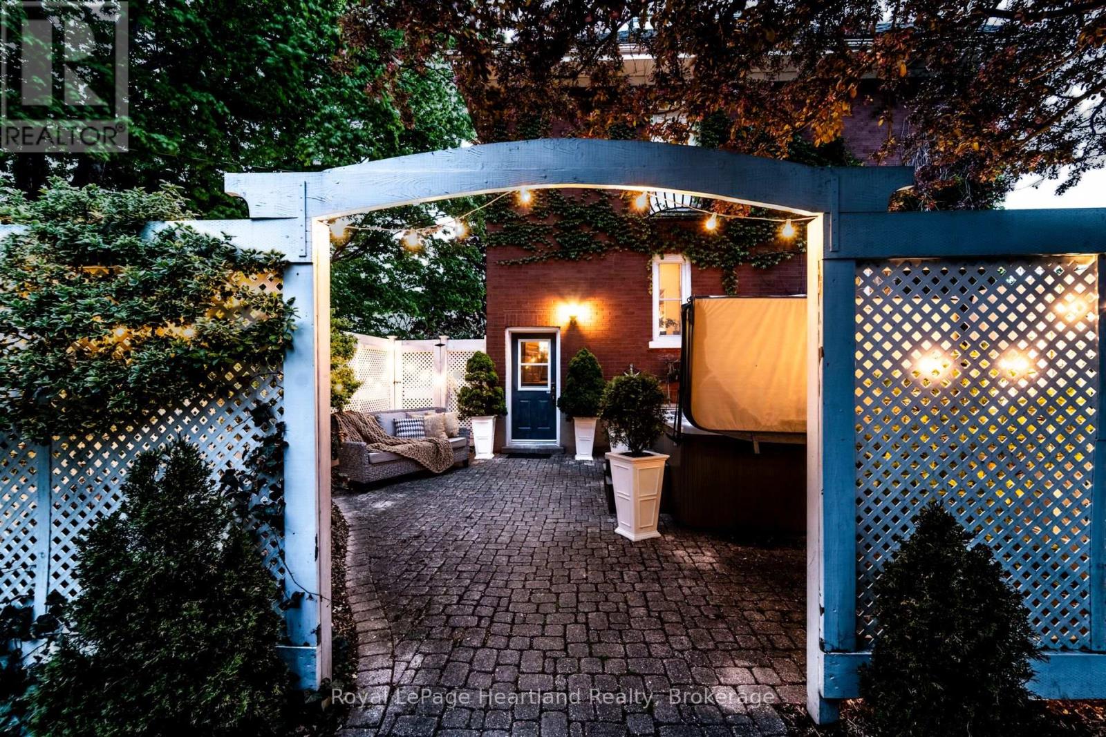 202 Mcconnell Street, North Huron, Ontario  N0M 1H0 - Photo 42 - X12791756