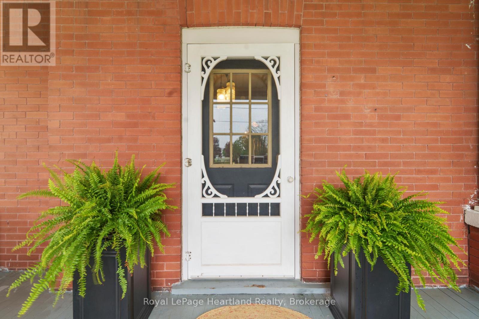 202 Mcconnell Street, North Huron, Ontario  N0M 1H0 - Photo 5 - X12791756