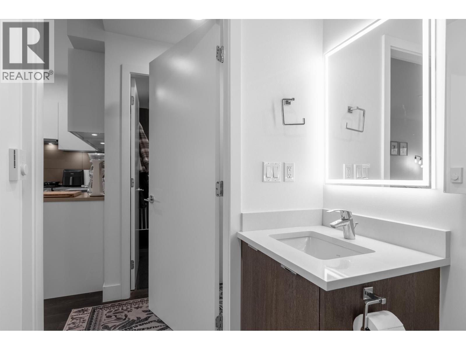 405 2666 Duke Street, Vancouver, British Columbia  V5R 4S9 - Photo 17 - R3084042
