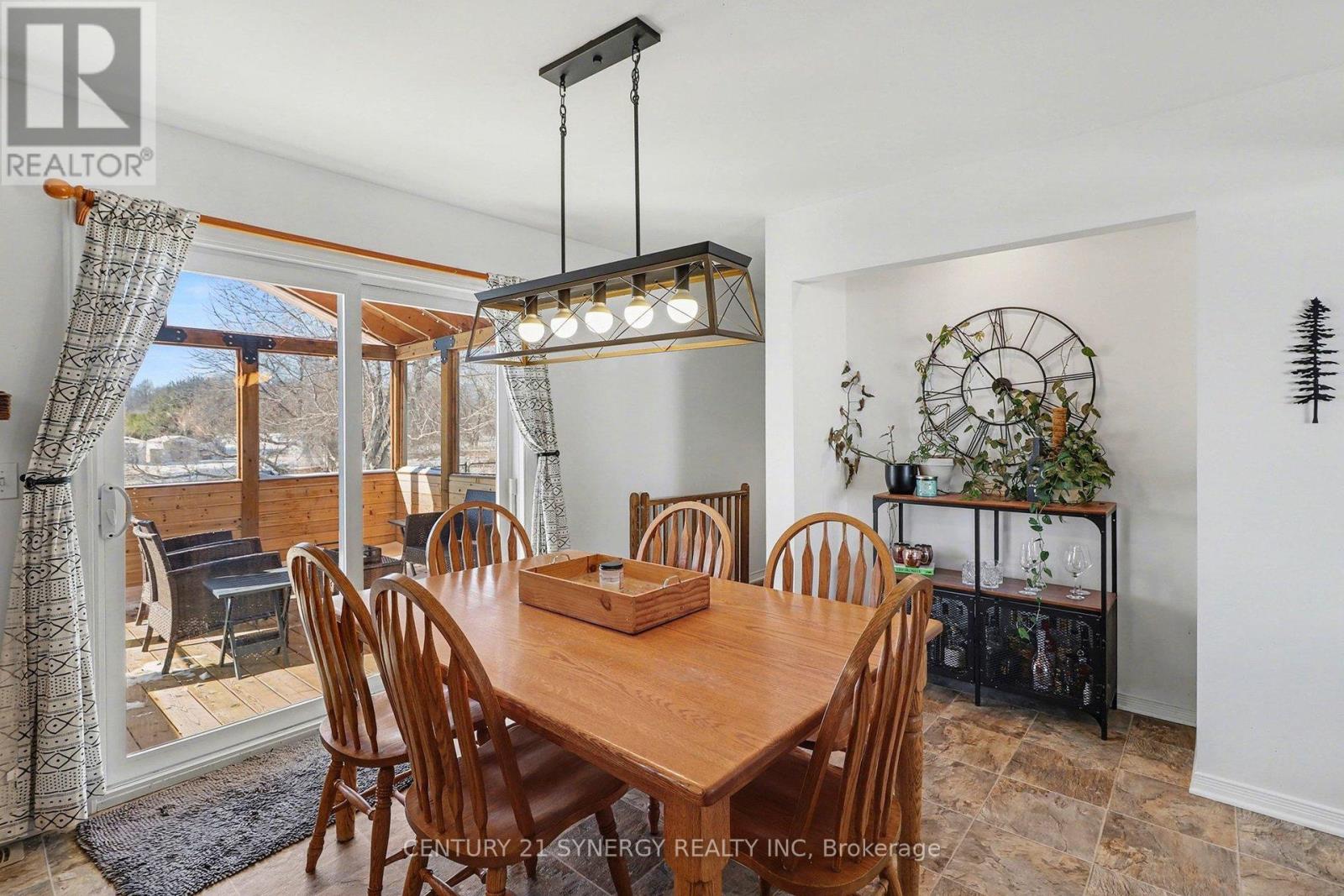 2290 Valley Street, North Stormont, Ontario  K0C 1W0 - Photo 11 - X12791746