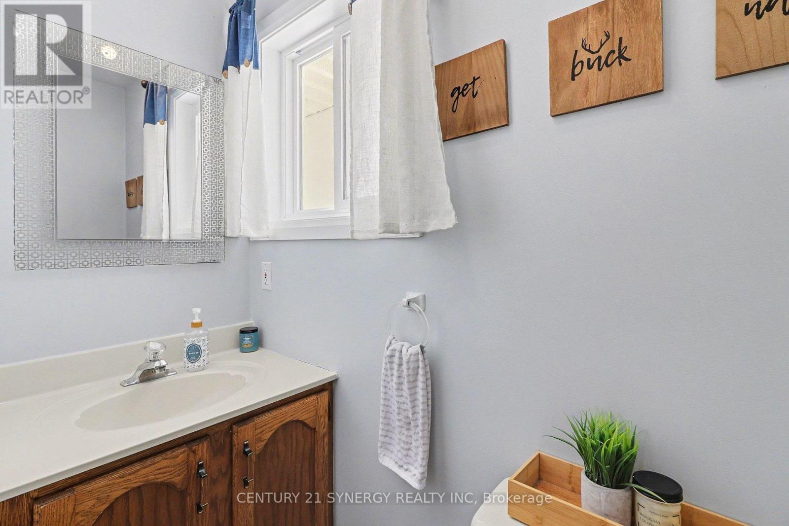 2290 Valley Street, North Stormont, Ontario  K0C 1W0 - Photo 17 - X12791746