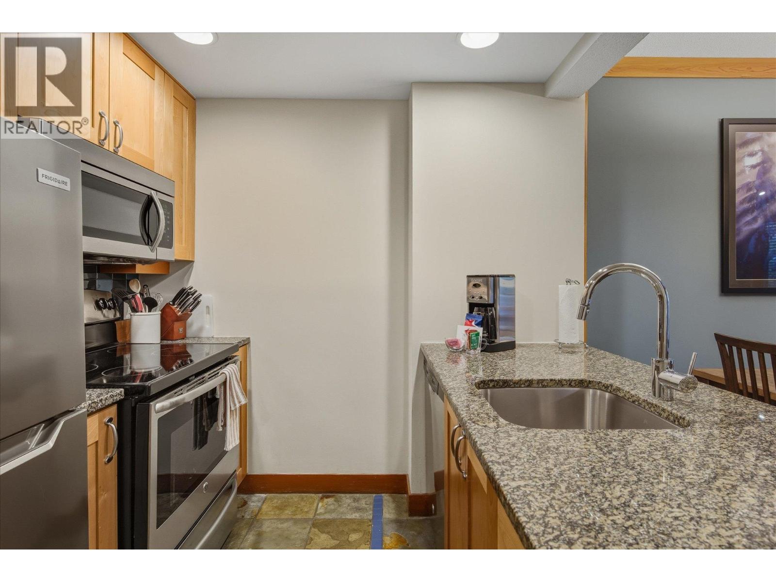 430d 2036 London Lane, Whistler, British Columbia  V8E 0N7 - Photo 12 - R3090135