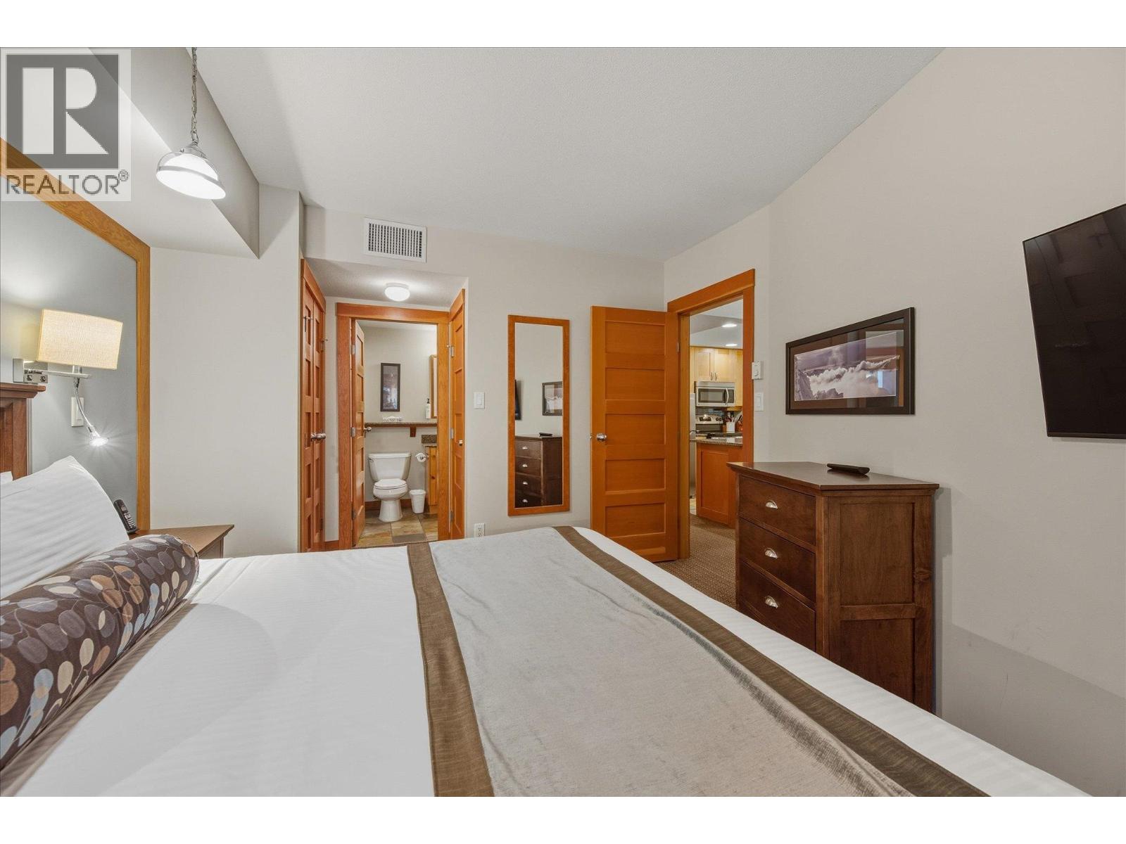 430d 2036 London Lane, Whistler, British Columbia  V8E 0N7 - Photo 17 - R3090135