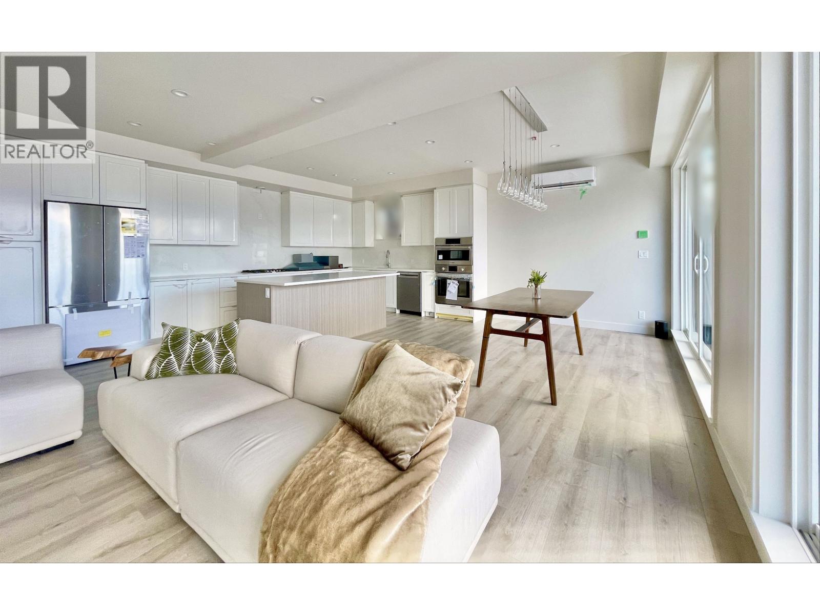 10102 468 Eaglecrest Drive, Gibsons, British Columbia  V0N 1V9 - Photo 7 - R3090138