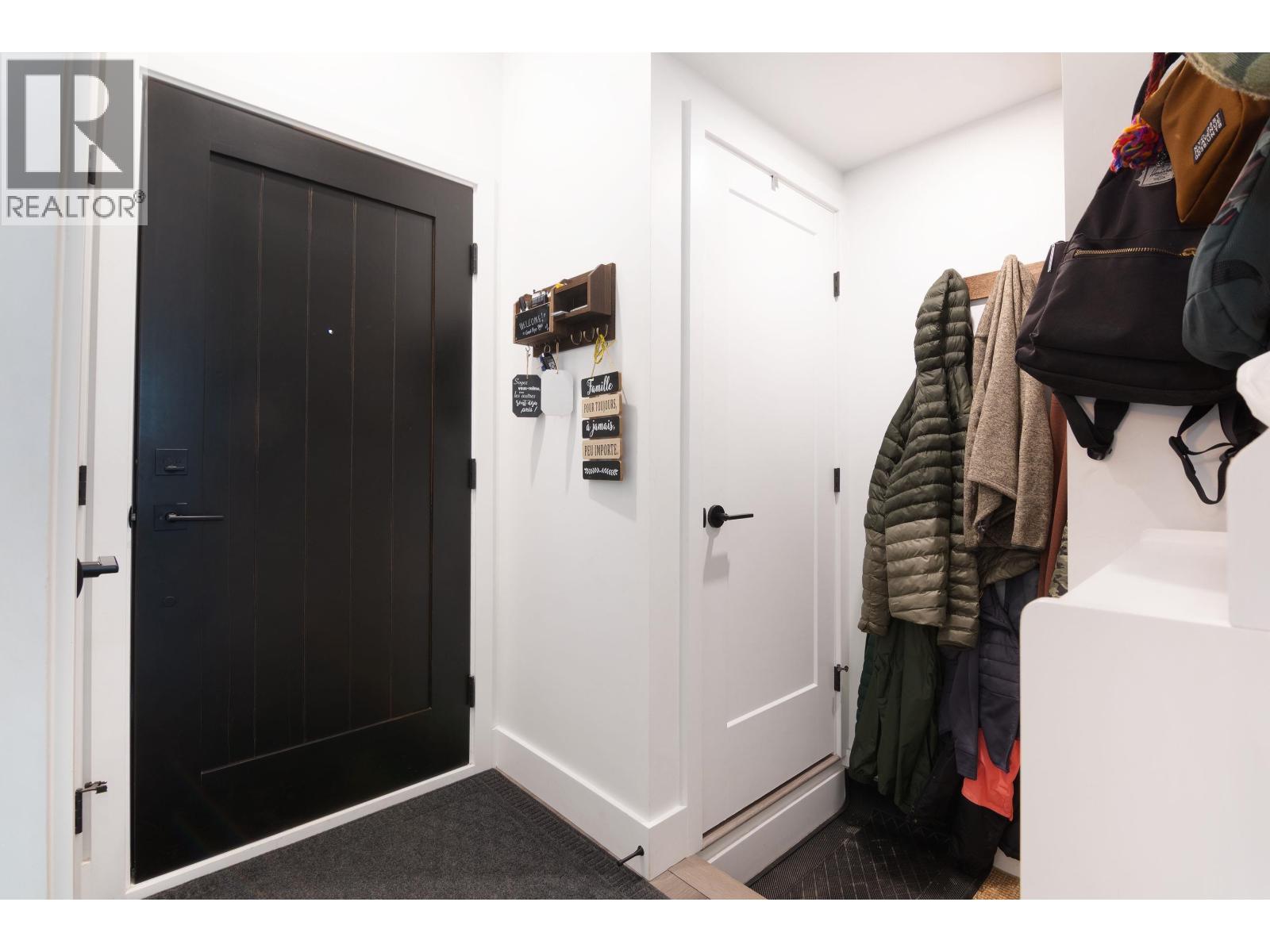 11 7360 Crabapple Court, Pemberton, British Columbia  V0N 2L1 - Photo 10 - R3090142