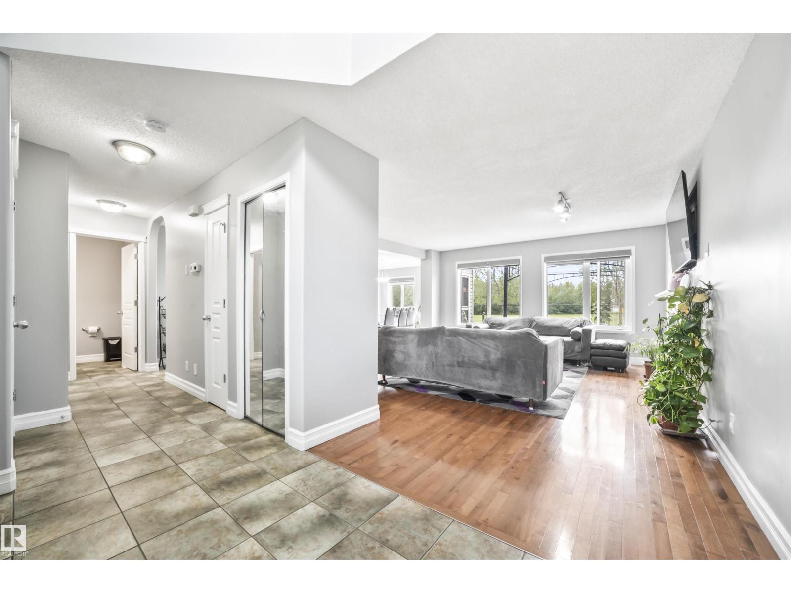 324 79 St Sw, Edmonton, Alberta  T6X 1N1 - Photo 5 - E4473771