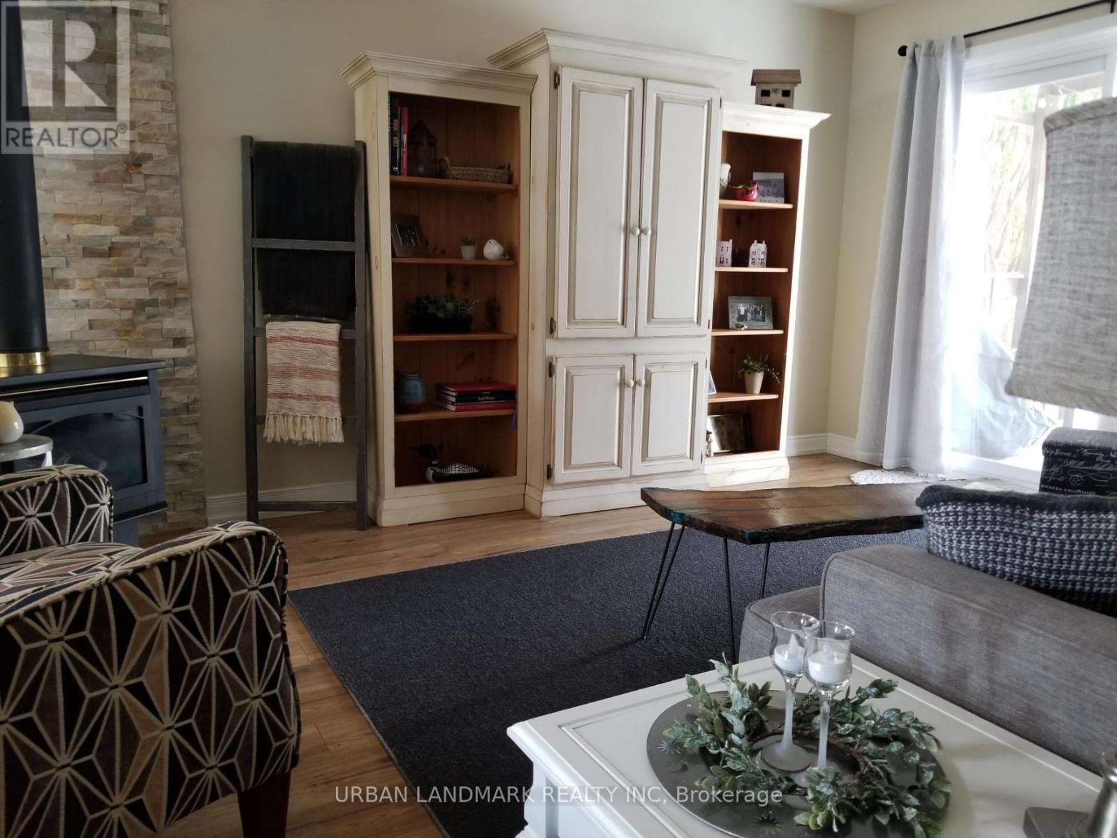 83 Lawrence Crescent, Clarington, Ontario  L1C 3M7 - Photo 2 - E12791768