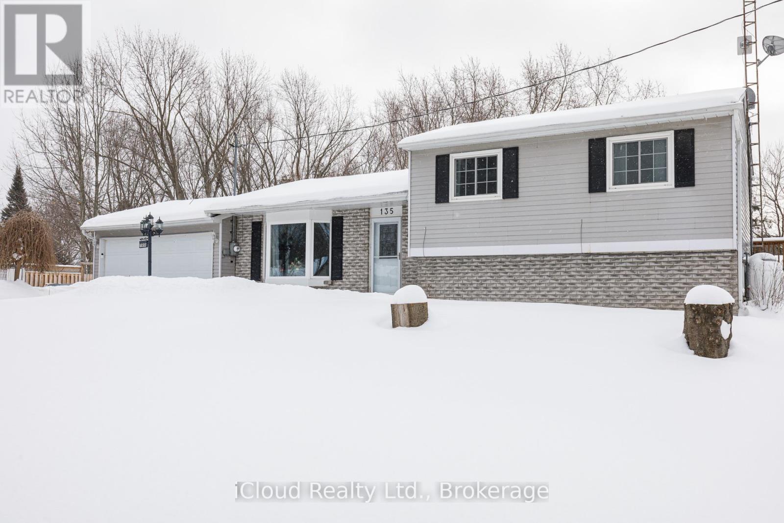 135 KING STREET, Adjala-Tosorontio, Ontario