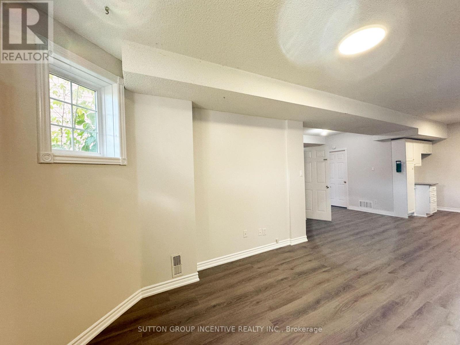 18 Forest Dale Drive, Barrie, Ontario  L4M 6M7 - Photo 22 - S12791762