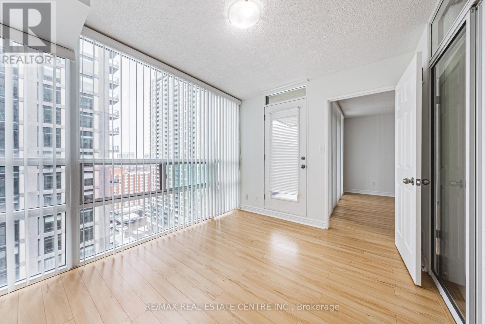 2201 - 156 Enfield Place, Mississauga, Ontario  L5B 3J2 - Photo 27 - W12791748