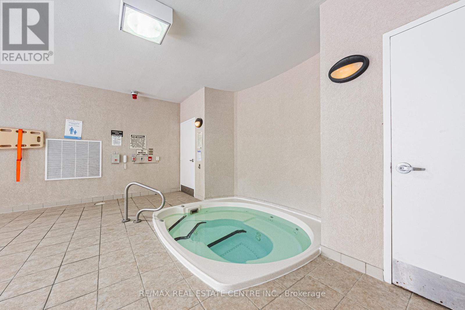 2201 - 156 Enfield Place, Mississauga, Ontario  L5B 3J2 - Photo 38 - W12791748