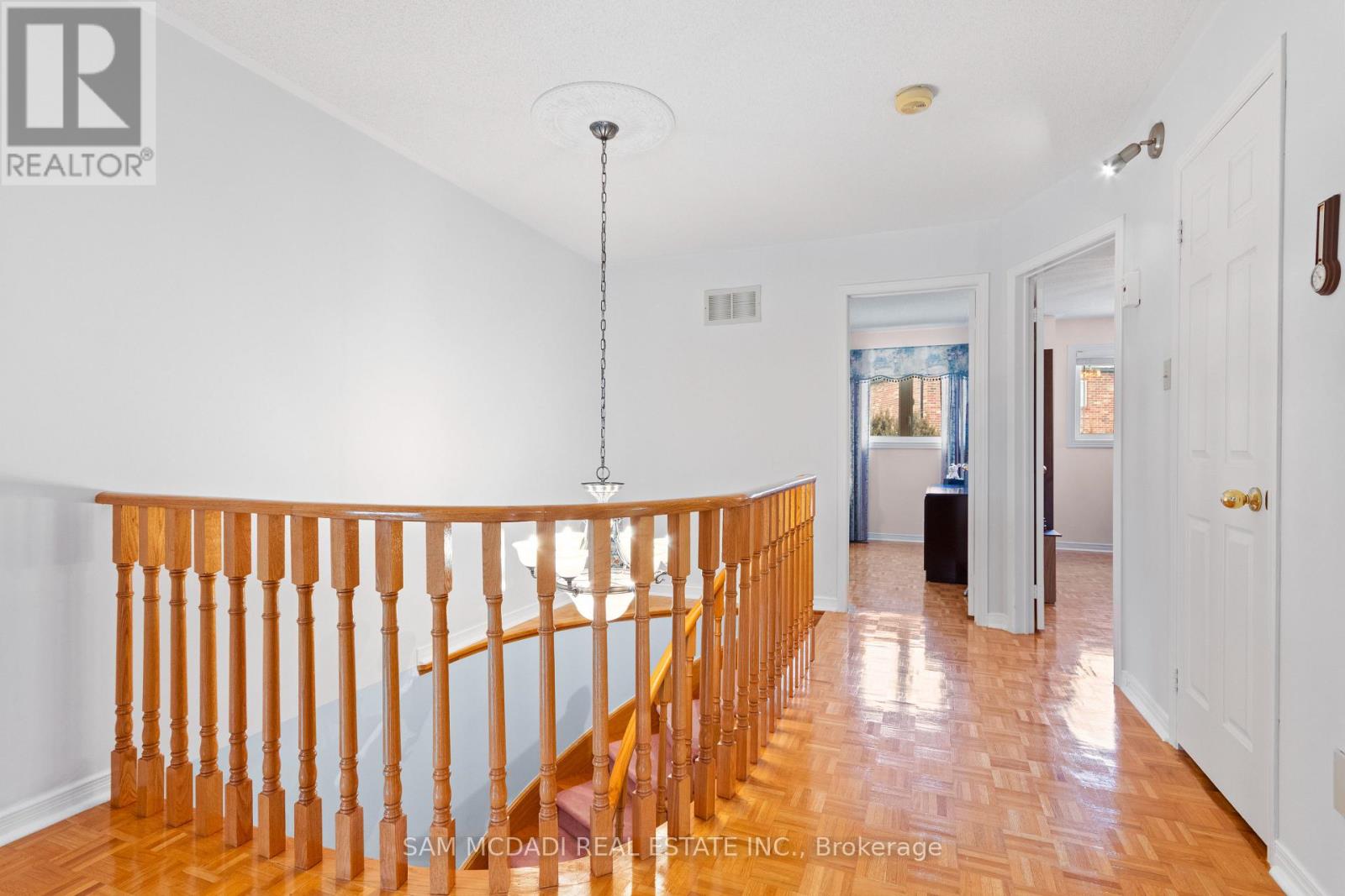 4461 Gladebrook Crescent, Mississauga, Ontario  L5V 1E4 - Photo 17 - W12791752