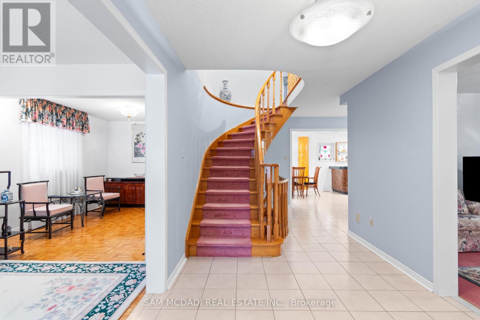 4461 Gladebrook Crescent, Mississauga, Ontario  L5V 1E4 - Photo 2 - W12791752