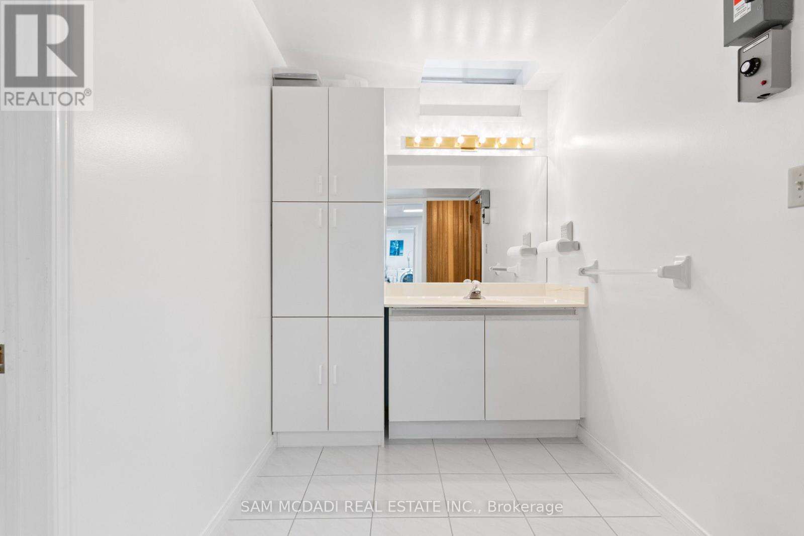 4461 Gladebrook Crescent, Mississauga, Ontario  L5V 1E4 - Photo 37 - W12791752