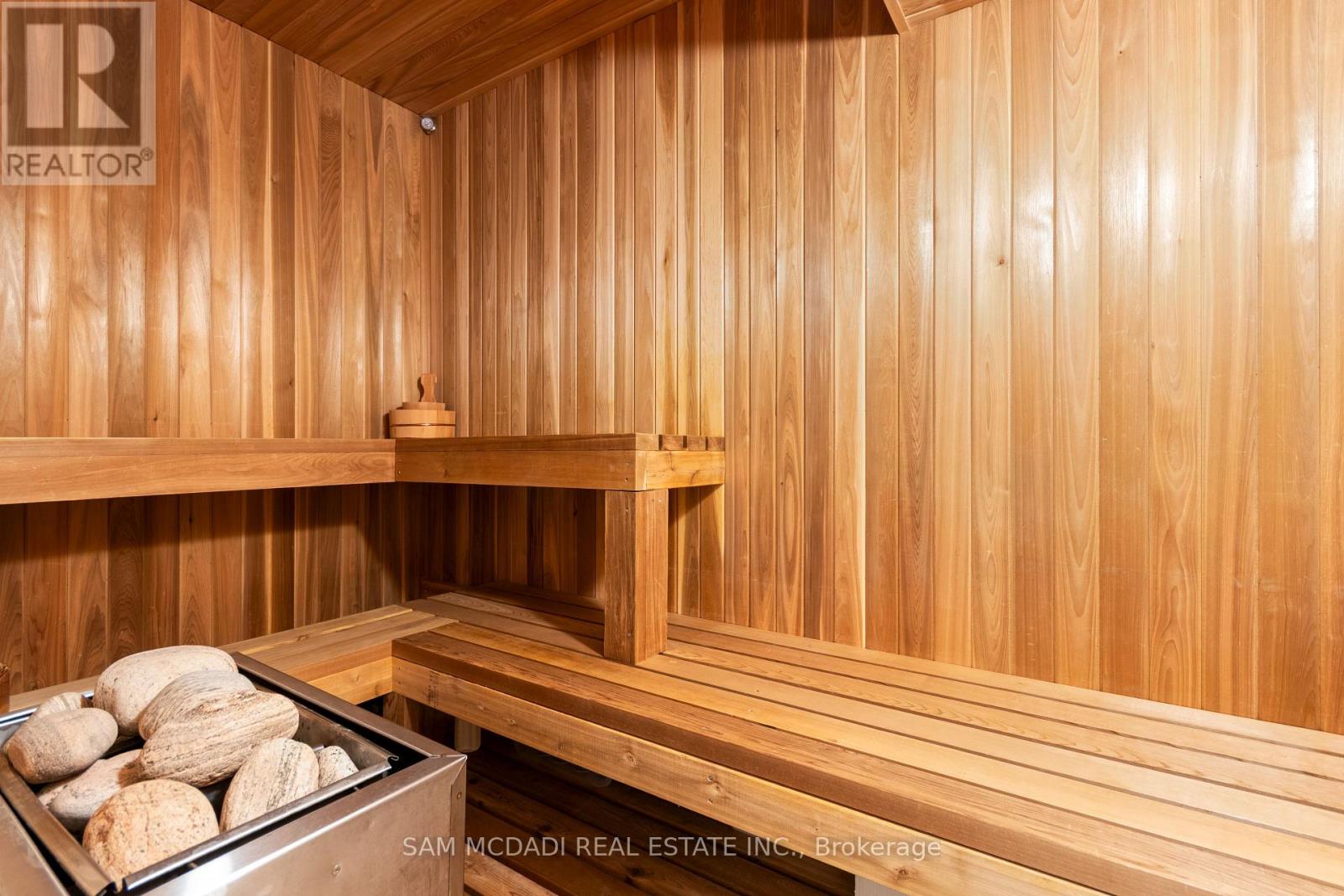 4461 Gladebrook Crescent, Mississauga, Ontario  L5V 1E4 - Photo 39 - W12791752