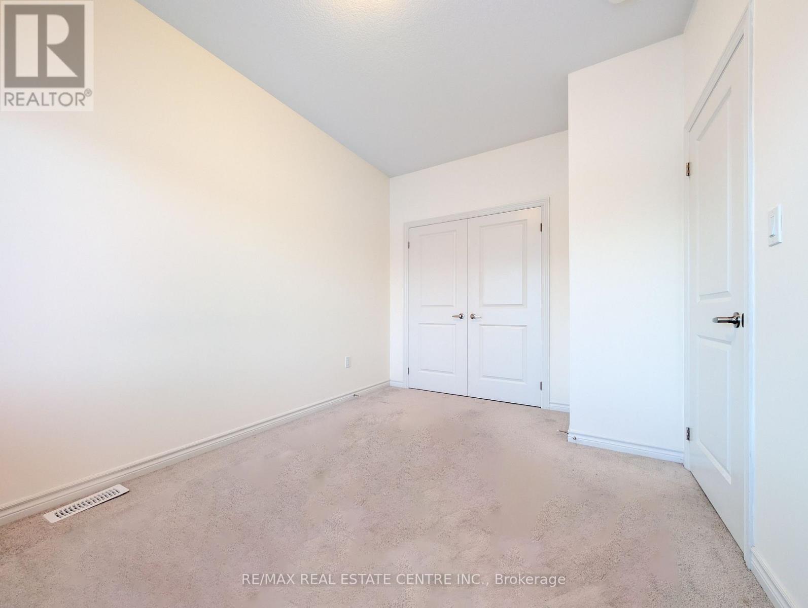 107 Cheryl Avenue, North Perth, Ontario  N0G 1B0 - Photo 11 - X12791744