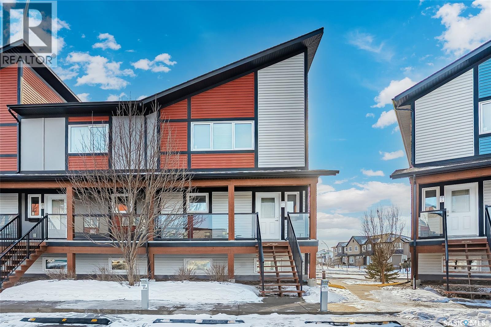 110 102 Manek ROAD, Saskatoon, Saskatchewan