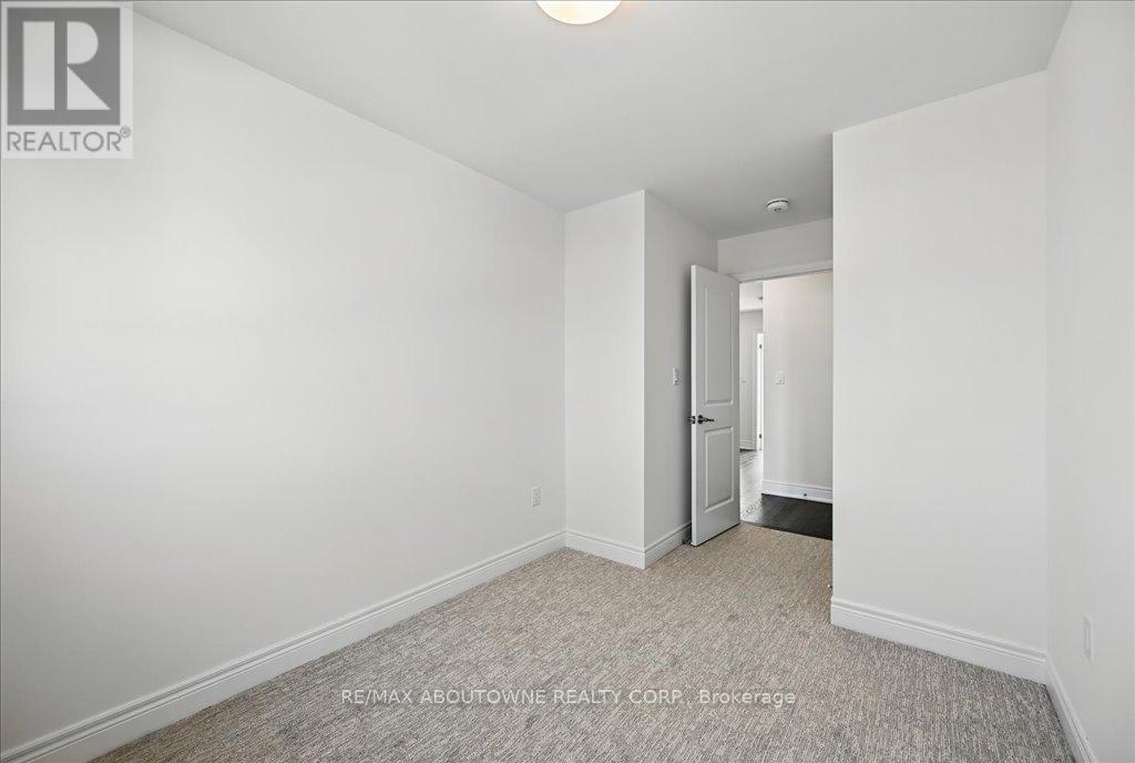 13 - 2184 Postmaster Drive, Oakville, Ontario  L6M 3X1 - Photo 38 - W12738938