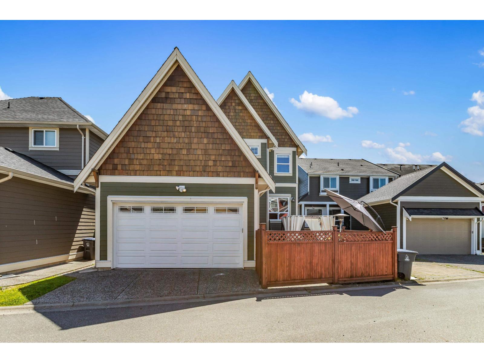 17421 1a Avenue, Surrey, British Columbia  V3Z 9P9 - Photo 2 - R3076502