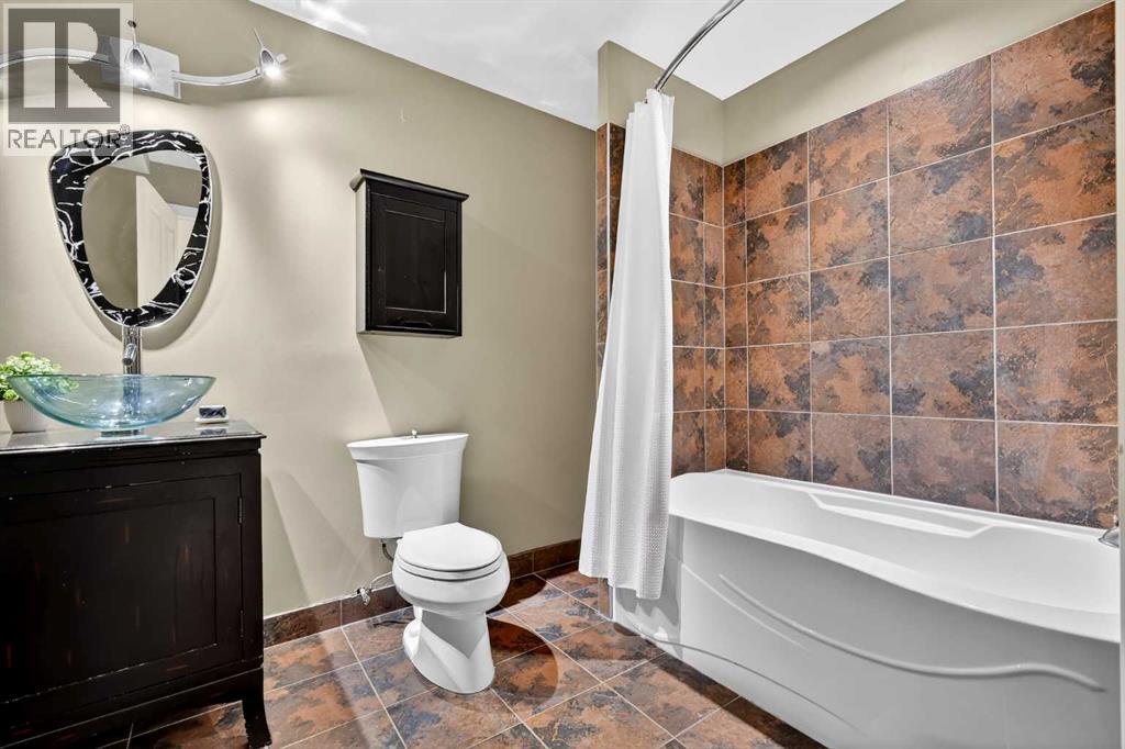 12069 Valley Ridge Drive Nw, Calgary, Alberta  T3B 5W9 - Photo 43 - A2284145