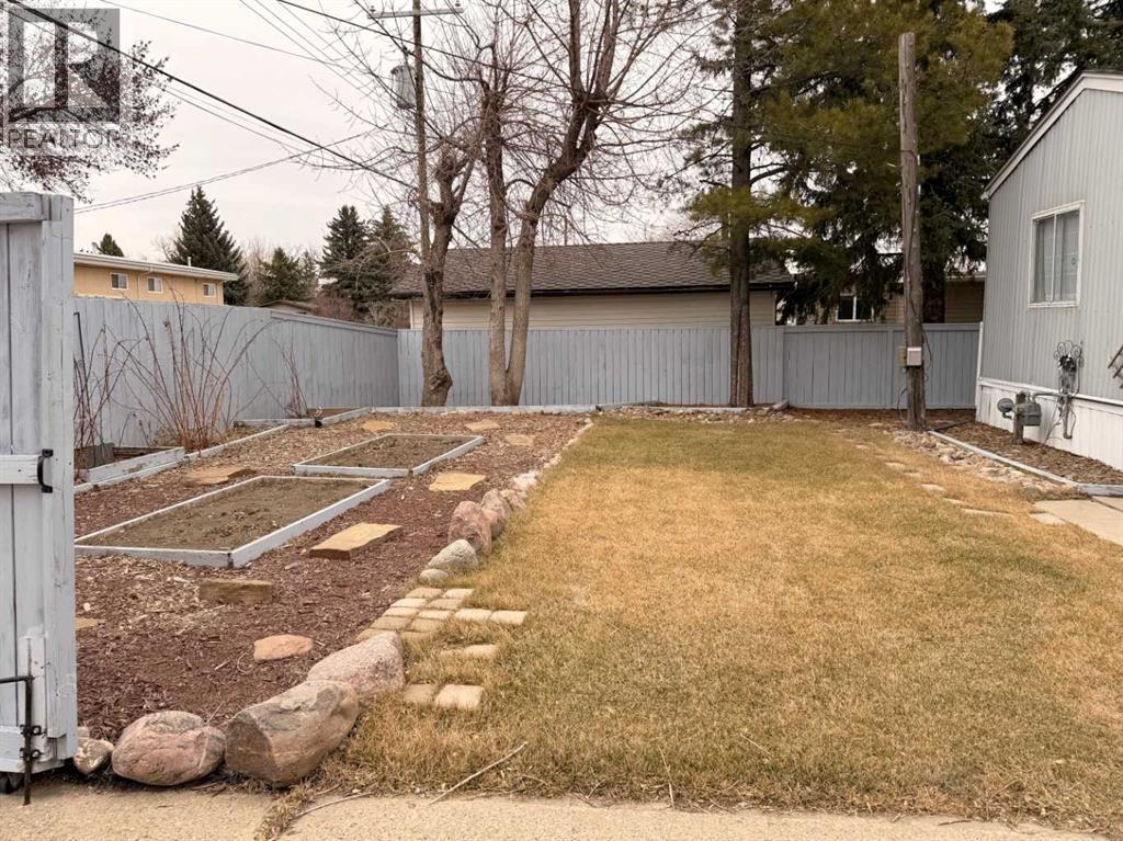 5403 42 Avenue S, Taber, Alberta  T1G 1C1 - Photo 2 - A2286423