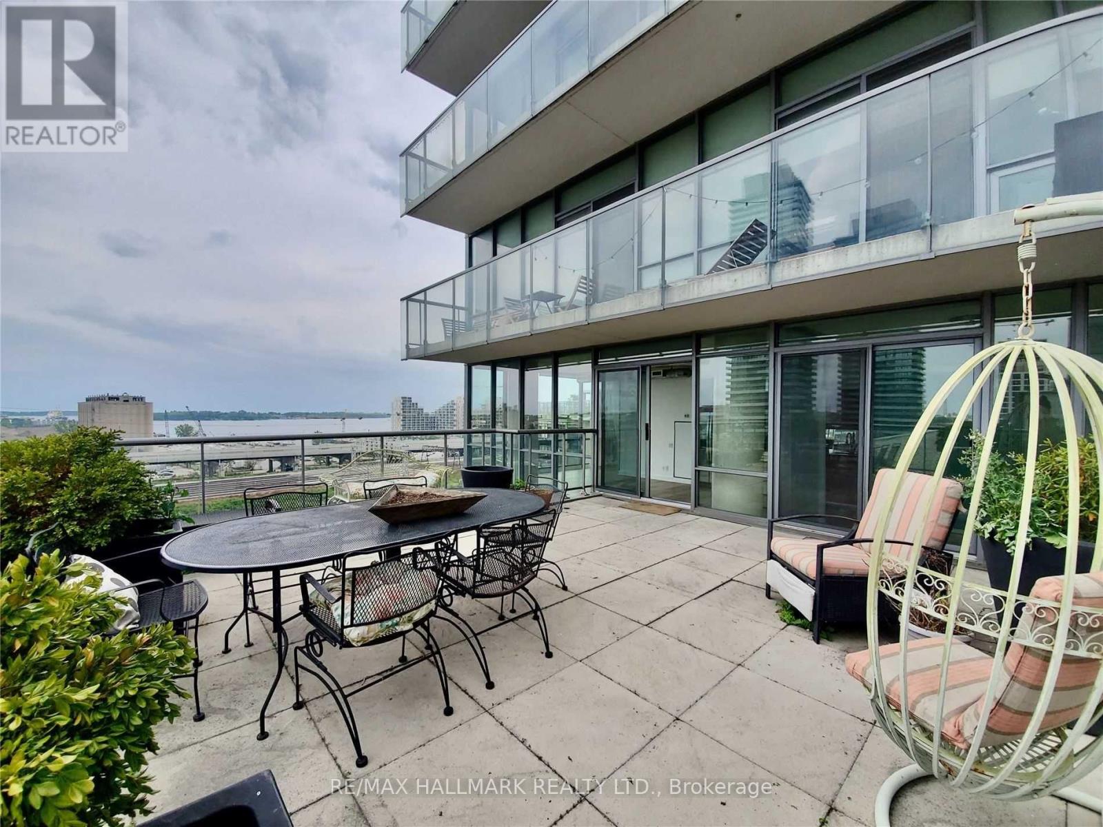 904 - 33 Mill Street, Toronto, Ontario  M5A 3R3 - Photo 2 - C12791776