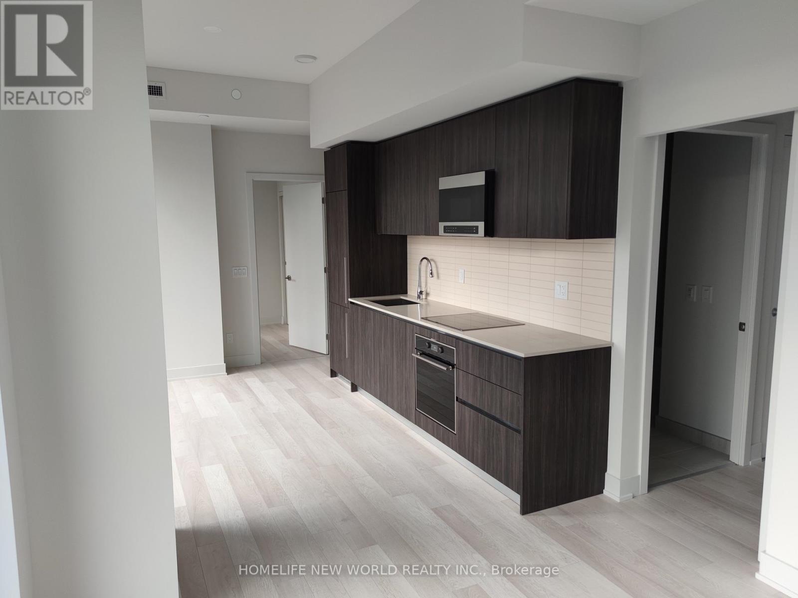 1303 - 8 Cumberland Street, Toronto, Ontario  M4W 0B6 - Photo 3 - C12791778