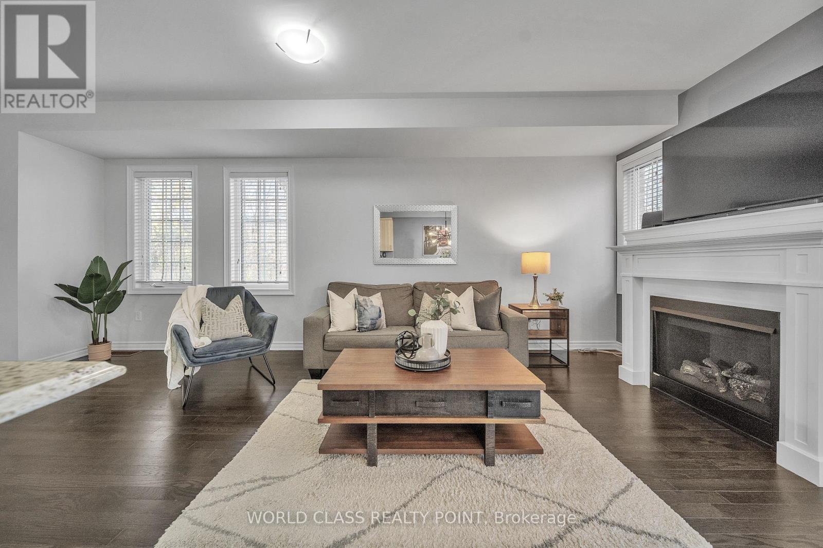 1223 Owls Head Road, Mississauga, Ontario  L5E 0A6 - Photo 9 - W12791796