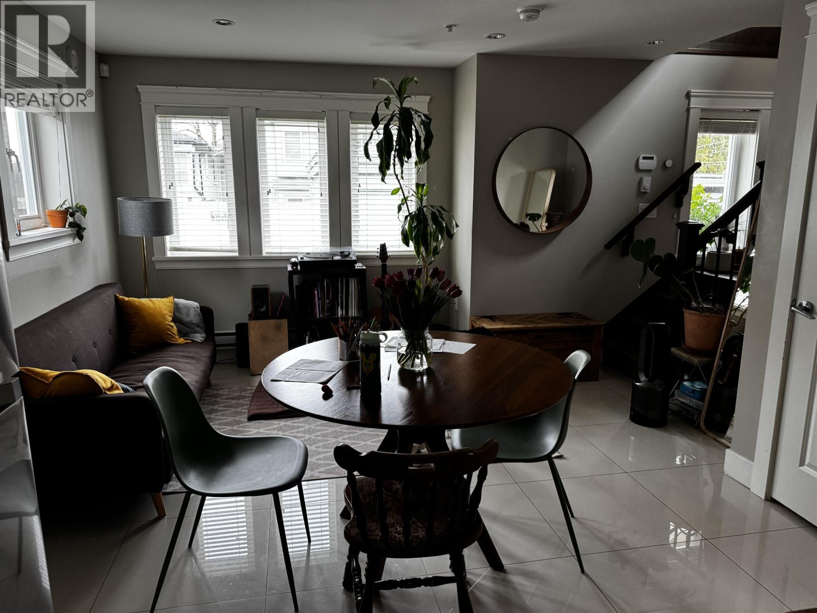 1865 E 37th Avenue, Vancouver, British Columbia  V5P 1E9 - Photo 4 - R3088814