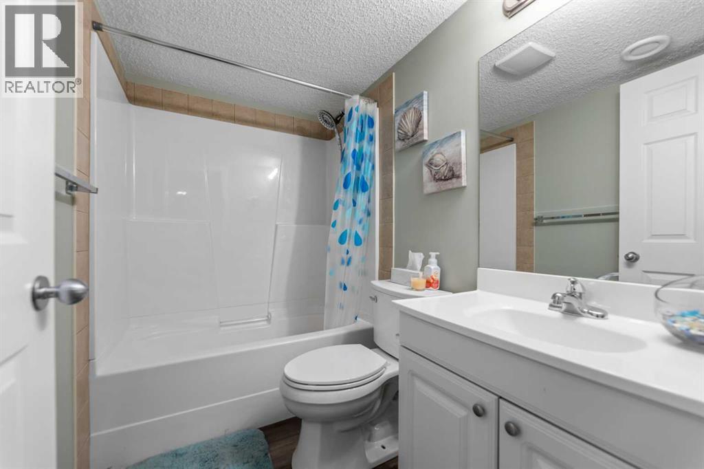 8 Copperfield Manor Se, Calgary, Alberta  T2Z 4R7 - Photo 28 - A2277282