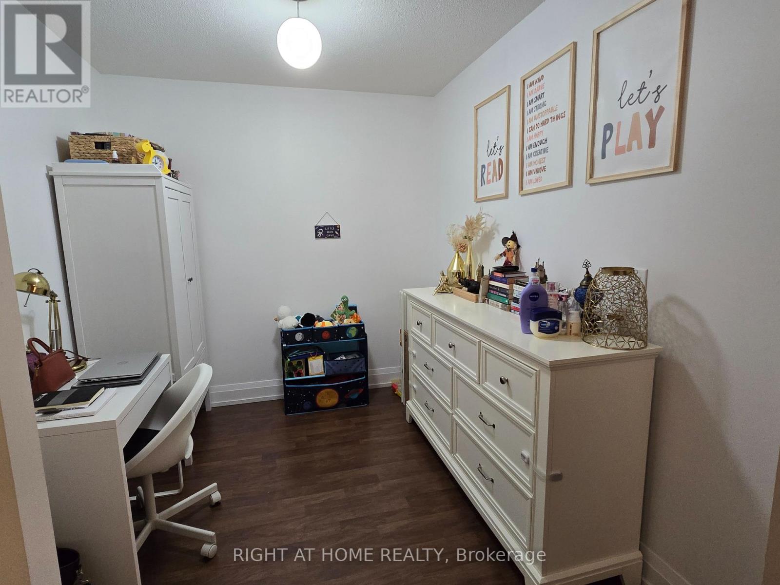 1502 - 1070 Sheppard Avenue W, Toronto, Ontario  M3J 0G8 - Photo 13 - W12785860