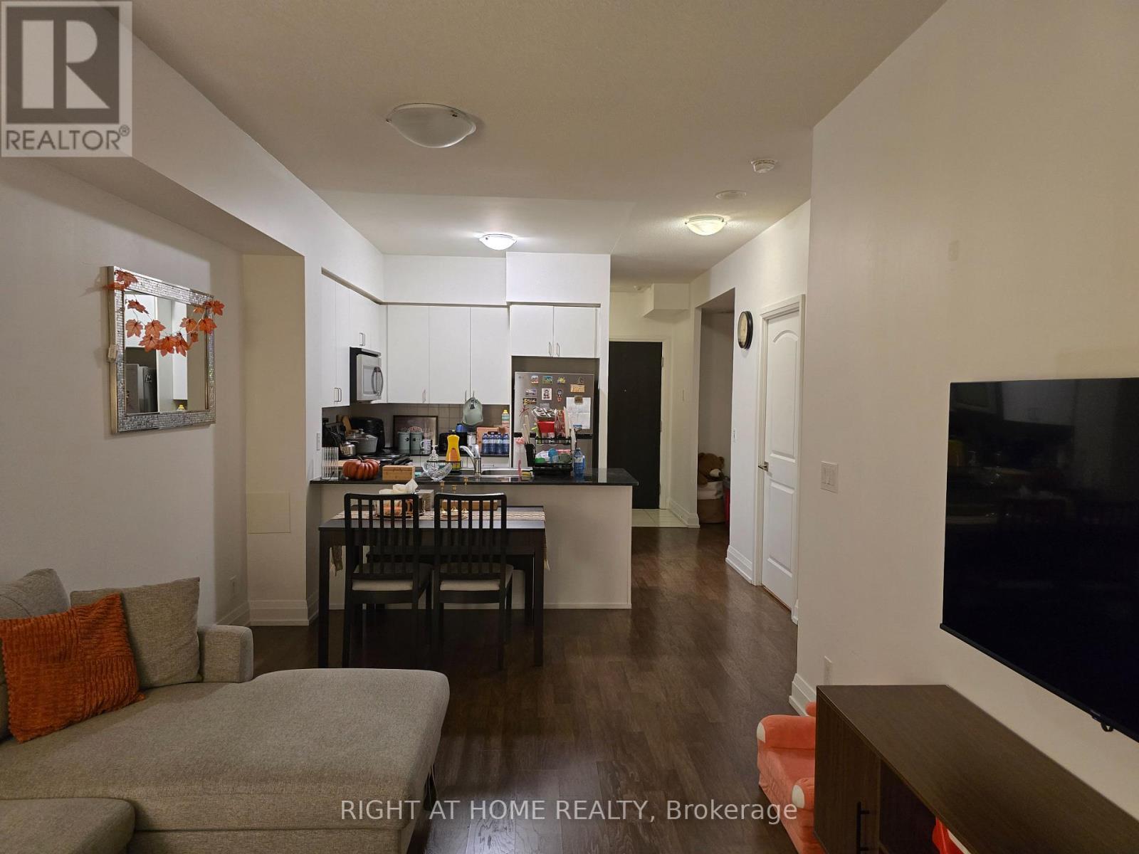 1502 - 1070 Sheppard Avenue W, Toronto, Ontario  M3J 0G8 - Photo 15 - W12785860