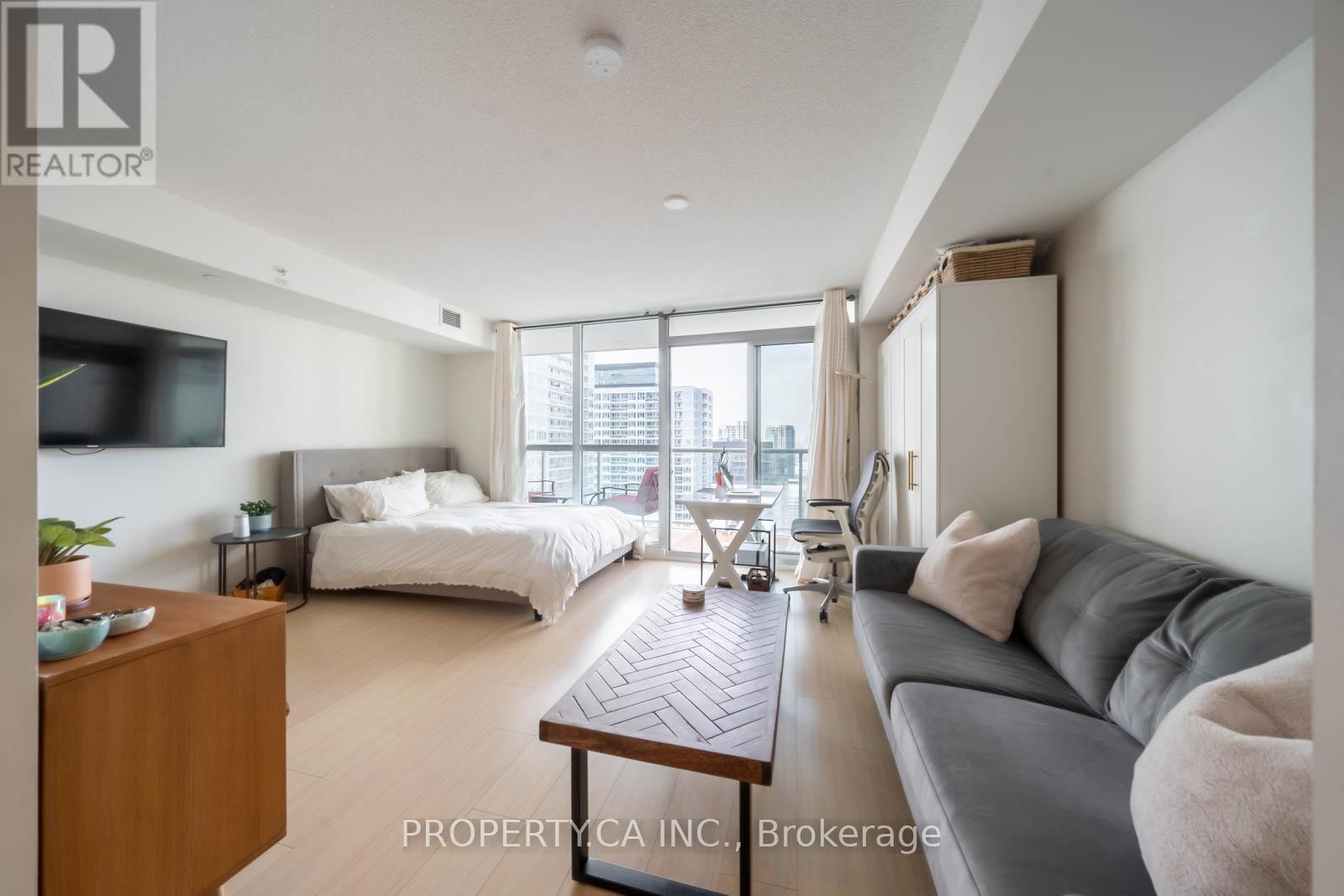 3809 - 75 QUEENS WHARF ROAD, Toronto, Ontario