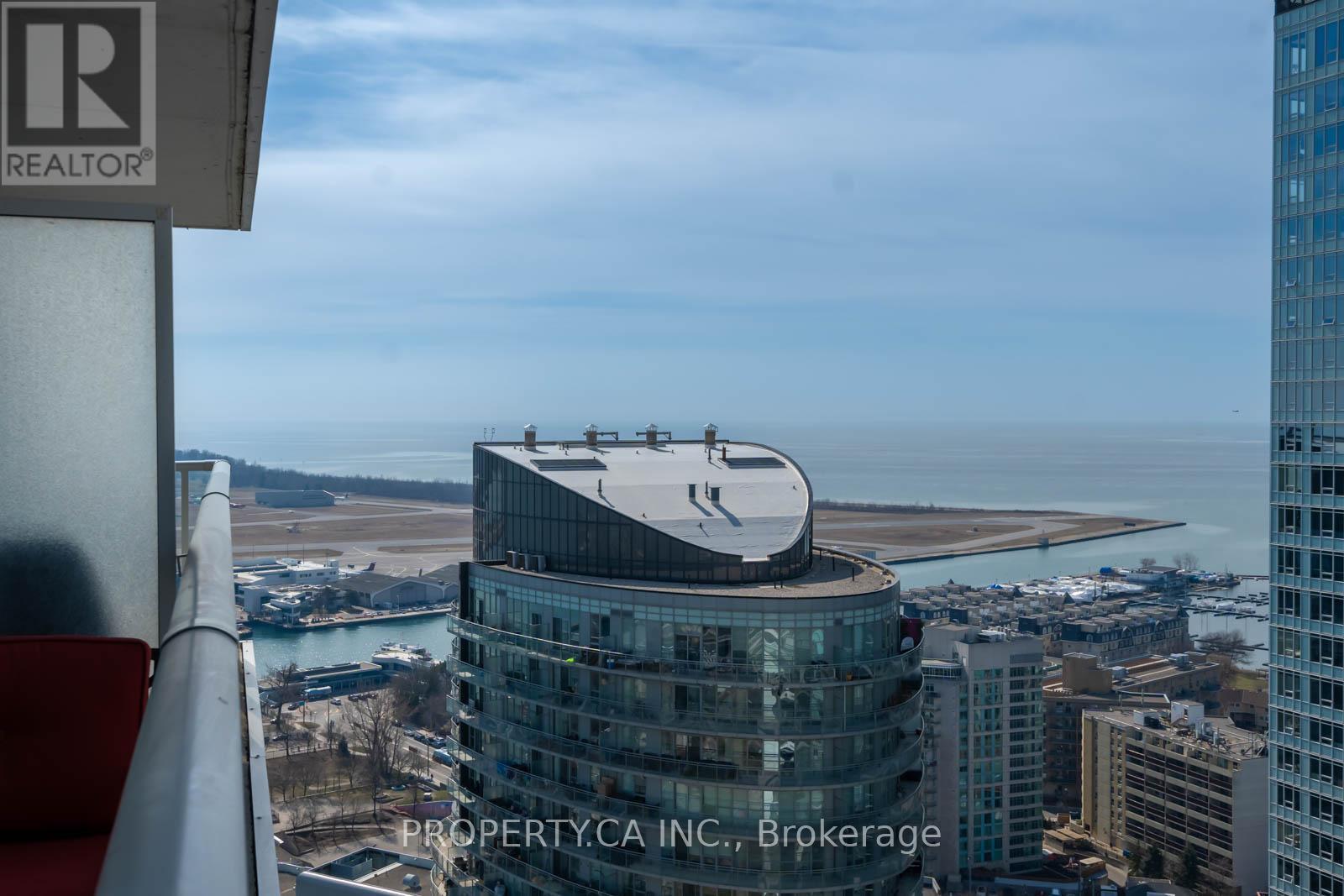 3809 - 75 Queens Wharf Road, Toronto, Ontario  M5V 0J9 - Photo 18 - C12791808