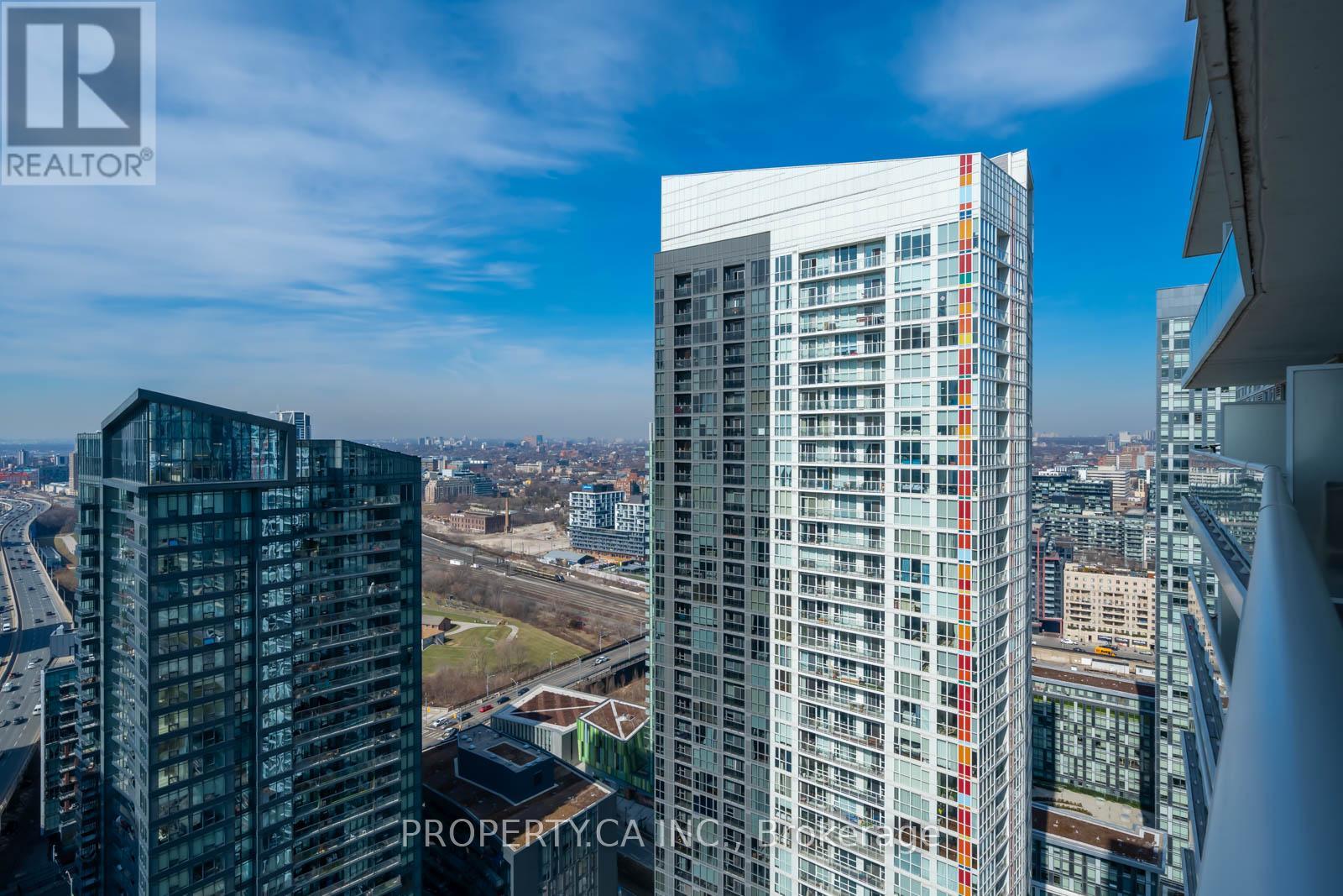 3809 - 75 Queens Wharf Road, Toronto, Ontario  M5V 0J9 - Photo 20 - C12791808
